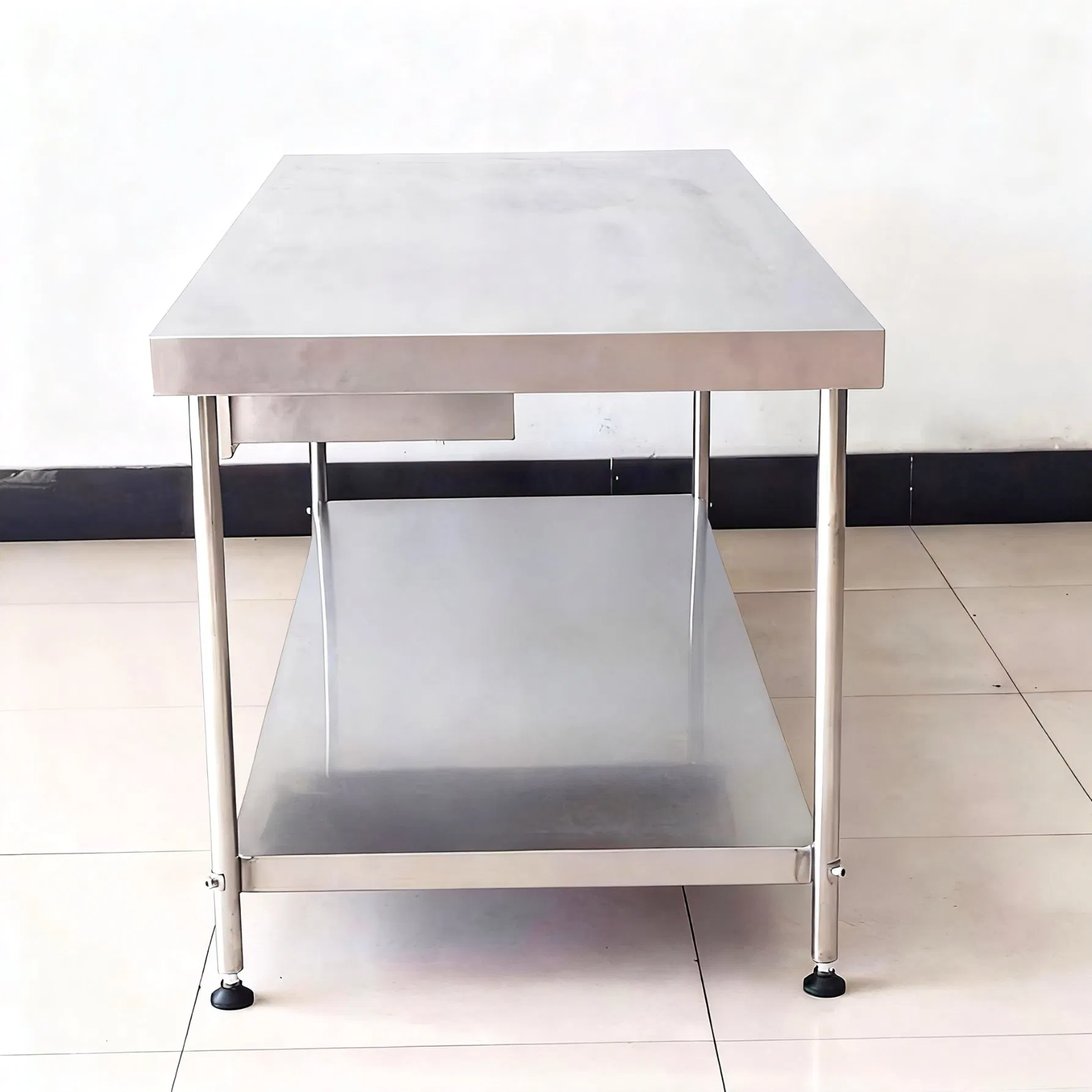 Veterinary Equipment Sturdy Veterinary Exam Table Designed for Large Animal Examination