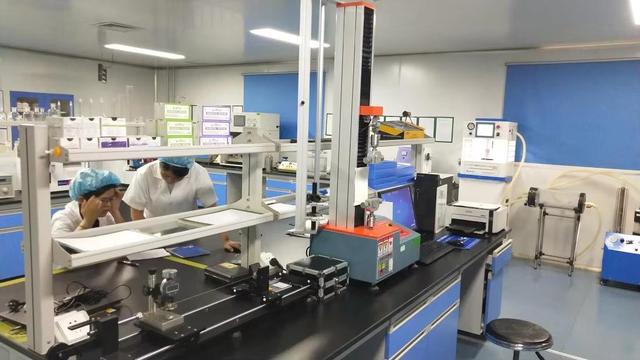 WellData Medical veterinary equipment in use at animal hospital