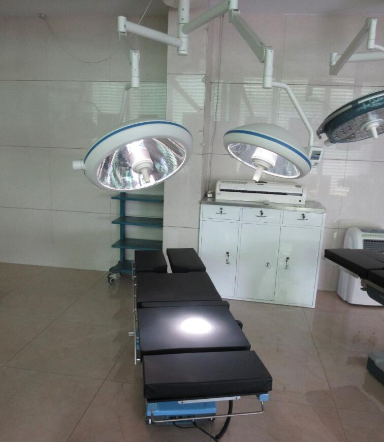 Durable Surgical Halogen Ceiling Operating Lamp Veterinary Clinic Equipment