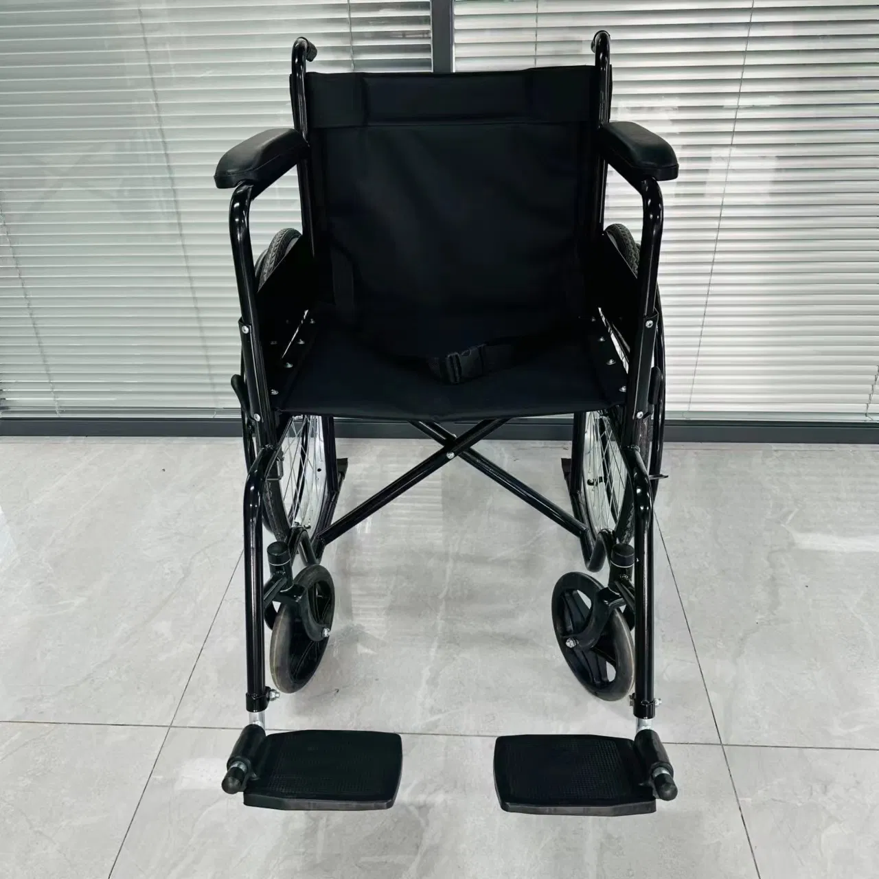 Wholesale Sturdy Steel Manual Wheelchair for Bariatric Disabled Users