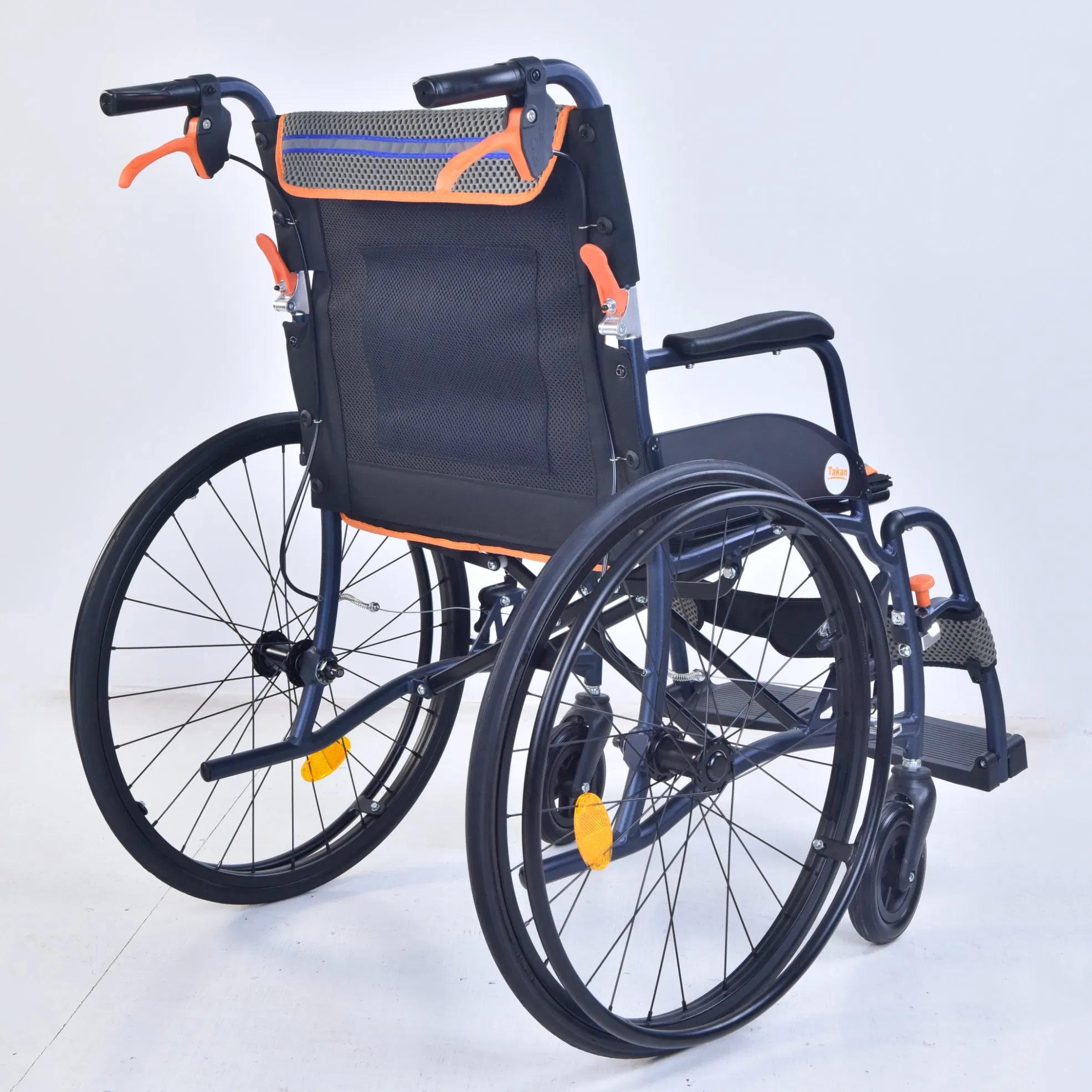 Yiv100-20A3 Advanced Locking Brake Manual Fold Wheelchair for Outpatient Department Use