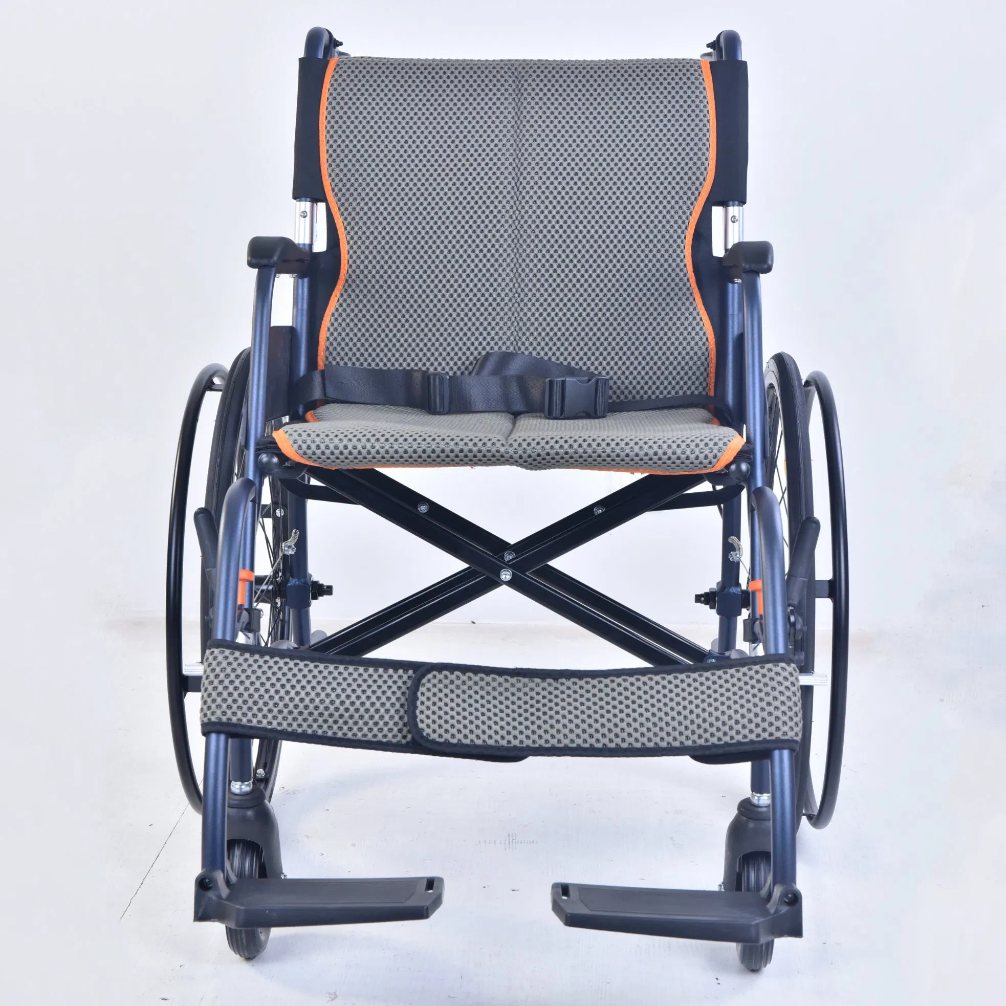 Yiv100-20A3 Advanced Locking Brake Manual Fold Wheelchair for Outpatient Department Use