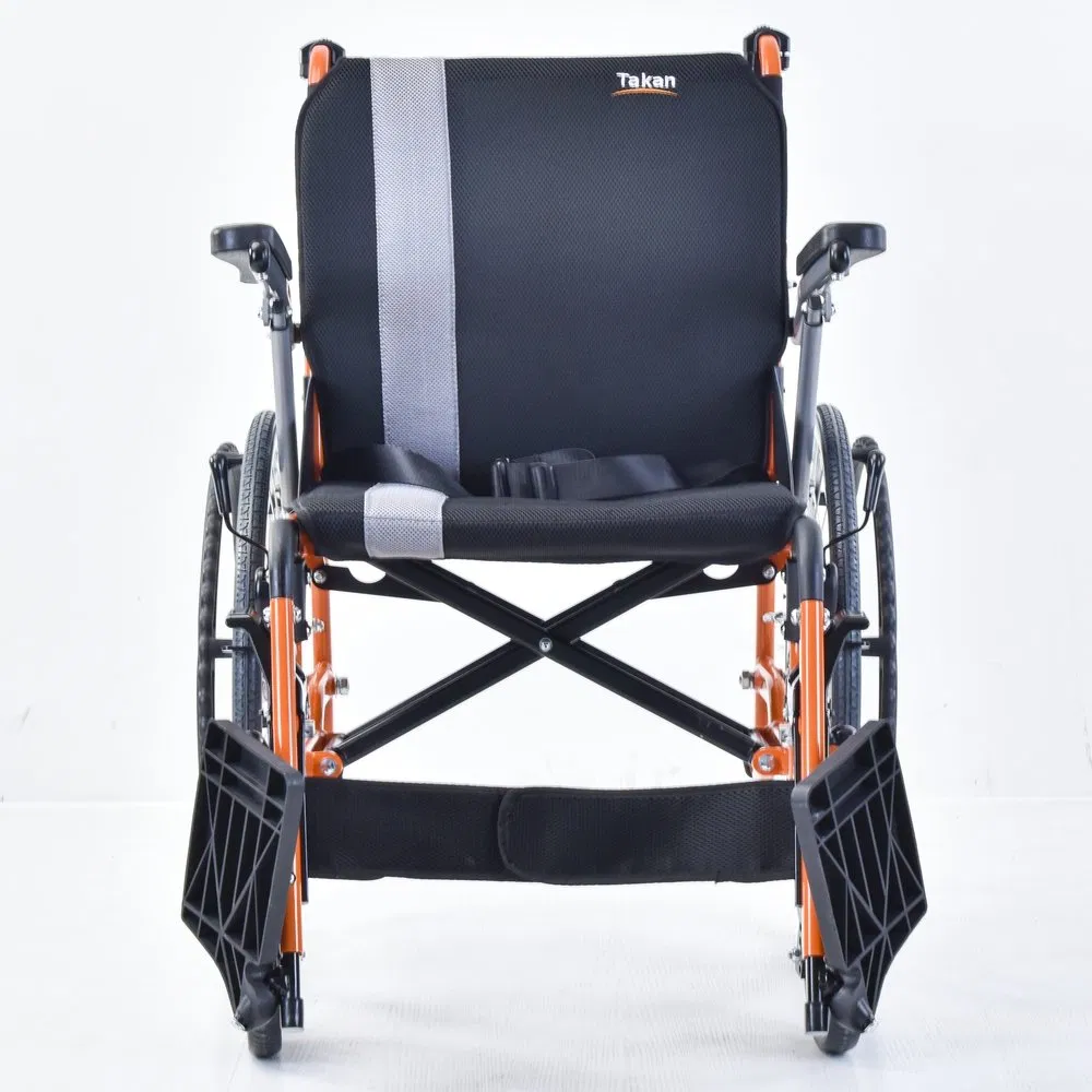Syiv100-30A5 Feature Rich Manual Aid Wheelchair for Seniors' Daily Living