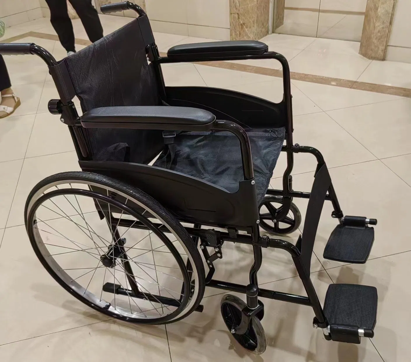 High Quality Foldable Manual Medical Fixed Wheelchair for The Disabled Elderly