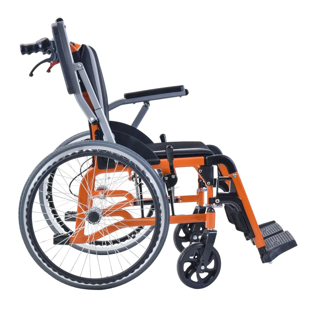 Syiv100-30A5 Feature Rich Manual Aid Wheelchair for Seniors' Daily Living
