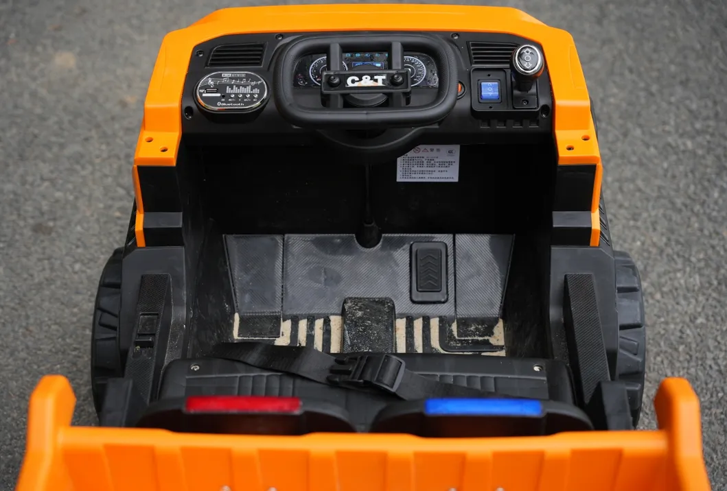 Ride on Dump Truck View 9