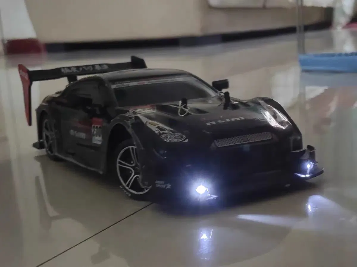 AiJH 1: 14 Electronic Racing RC Car with Light Spray Professional Sports Drift Car Model RC Race Car for Kids Adults