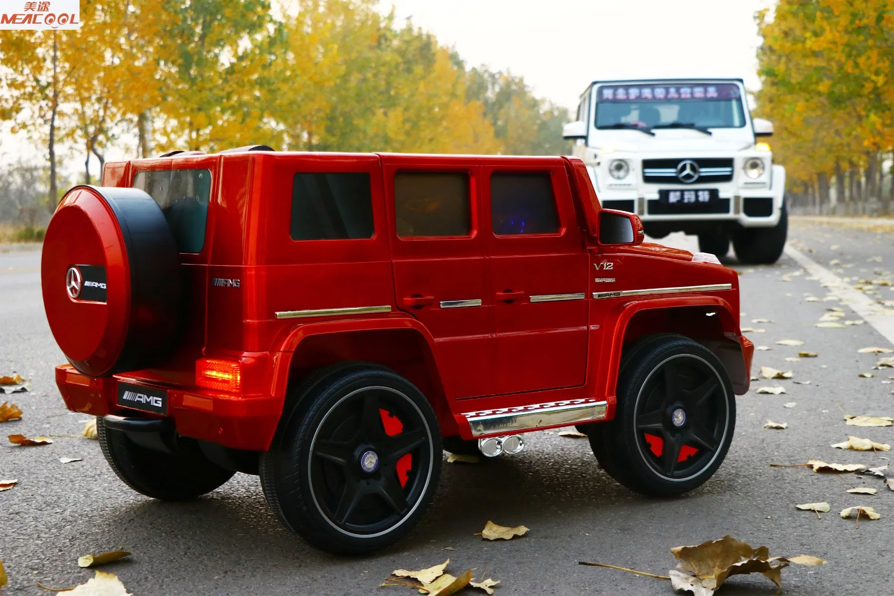 Best Selling Leather Seat Kids Toy Car 4WD Mini Electric Car with Front and Rear LED