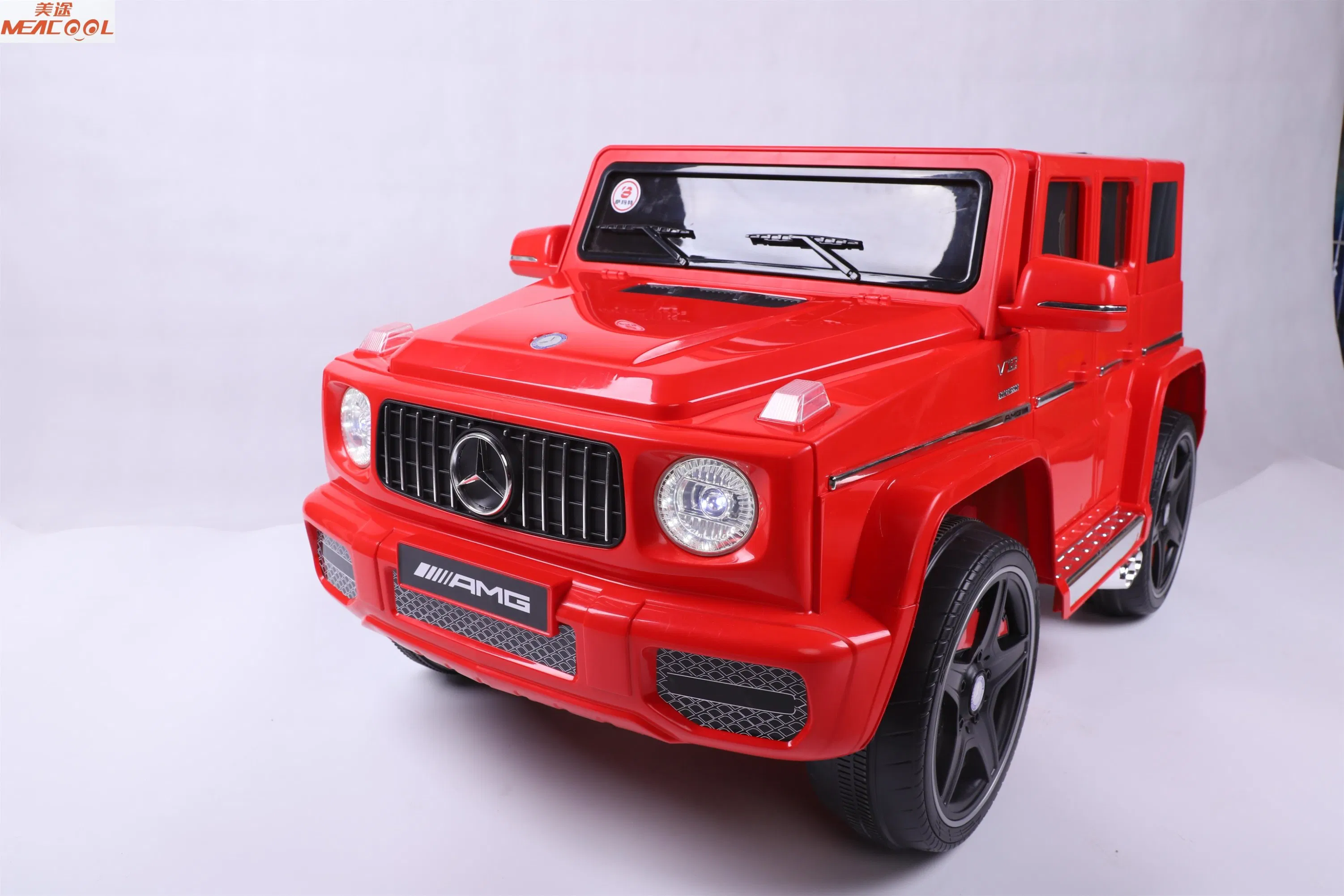 Best Selling Leather Seat Kids Toy Car 4WD Mini Electric Car with Front and Rear LED