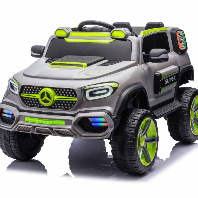 Multi Functional Remote Control Toy Car/Four-Wheel Drive/with Central Control Music/Kids Electric Vehicle