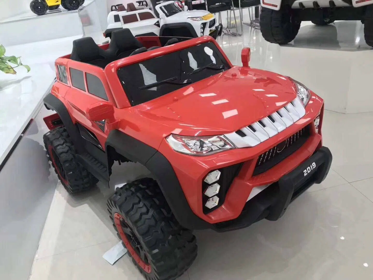 Wholesale 12V Battery Powered Two Seat Big Size Kids Ride on Kids off Road Car