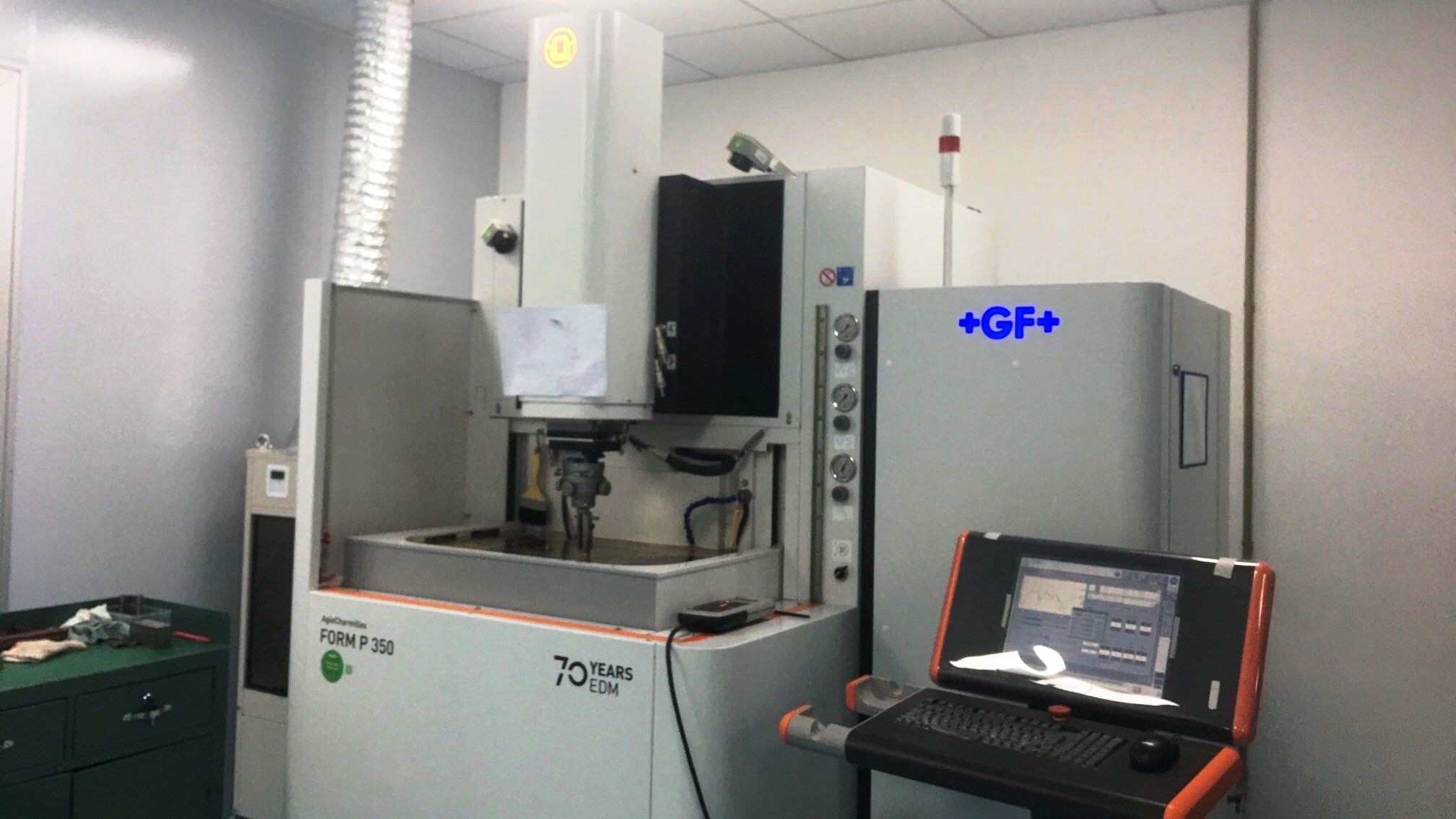 EDM Electrical Discharge Machine for micro motor tooling