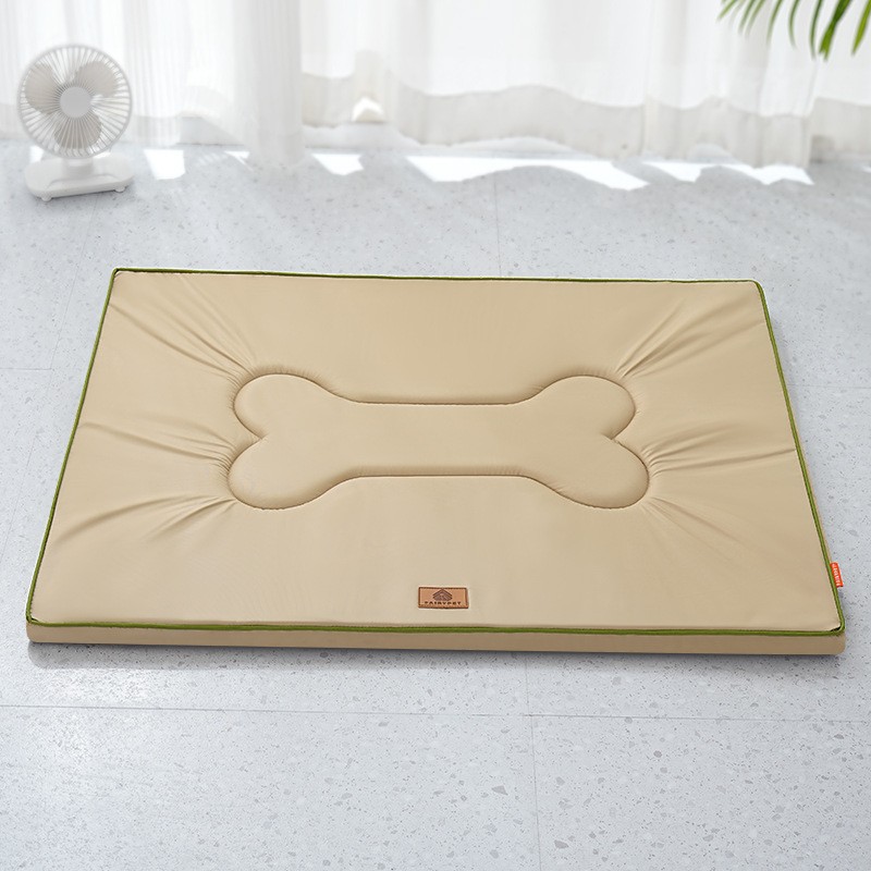 Custom Logo Thick Waterproof Pet Mat Beds Heavy Duty Non-Slip Easy Clean Washable Puppy Mat for Dogs Indoor Outdoor Activities