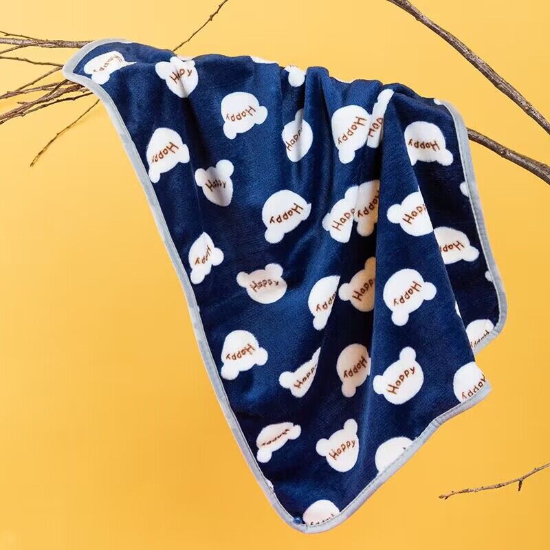 Autumn Winter Luxury Cotton Pet Quilt High Quality Flannel Cat Blanket with Cute Animal Pattern Fleece