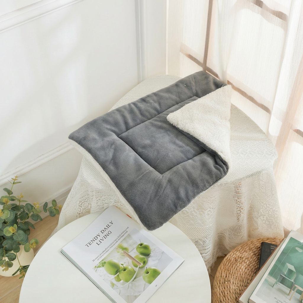 Pet-Friendly Soft Machine Washable Thickened Pet Mat Winter Dog &amp; Cat Cushion Warm Sleeping Blanket Dog Mat for All Sizes
