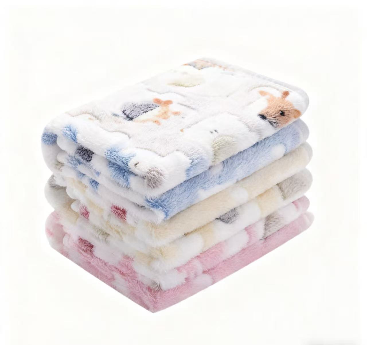 Luxury New Design Coral Fleece Puppy Pet Blanket Washable Fluffy Indoor Outdoor Bed Blanket with Print Style for Dogs