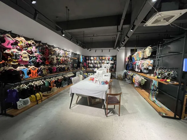 Sample Room 3