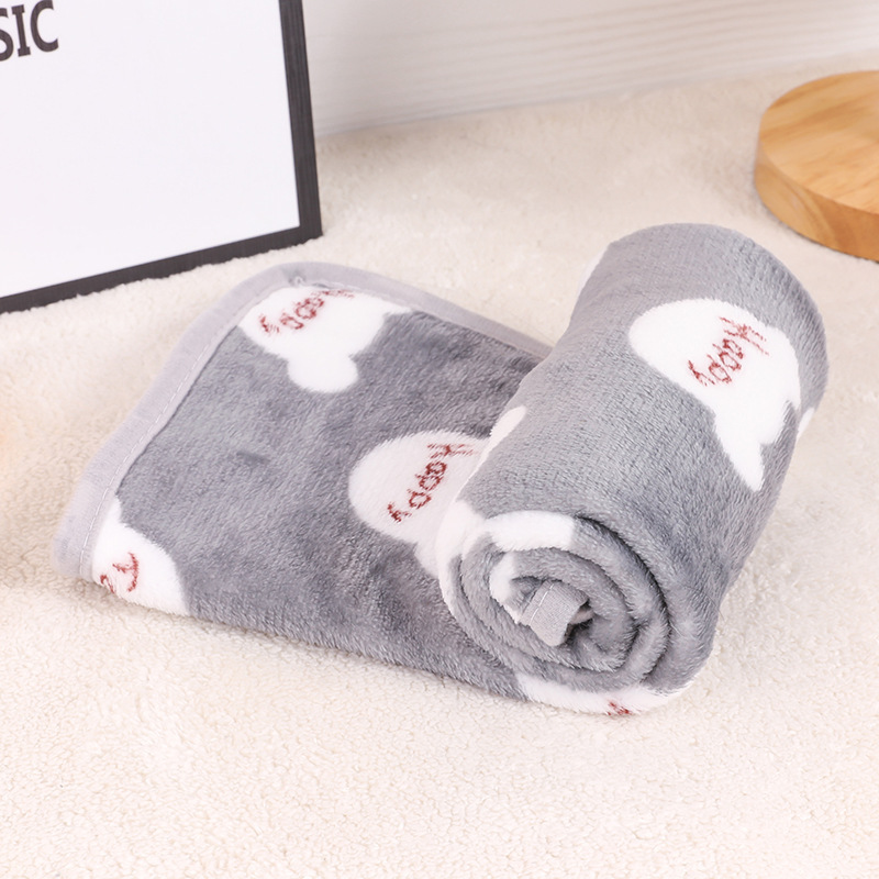 Autumn Winter Luxury Cotton Pet Quilt High Quality Flannel Cat Blanket with Cute Animal Pattern Fleece