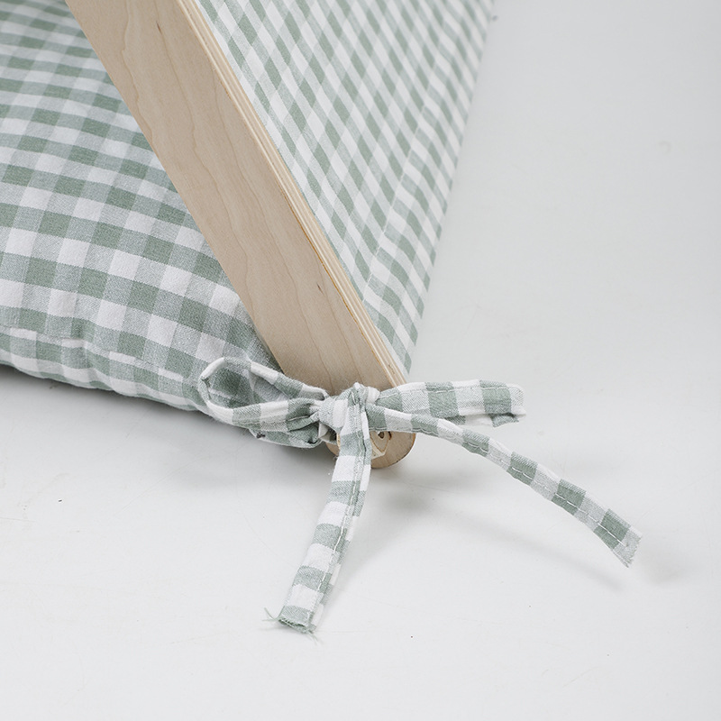 Classic Triangular Checkered Cloth Type Pet Tent Nest Detachable Washable Enclosed House Winter Warm All-Season Cotton Fill