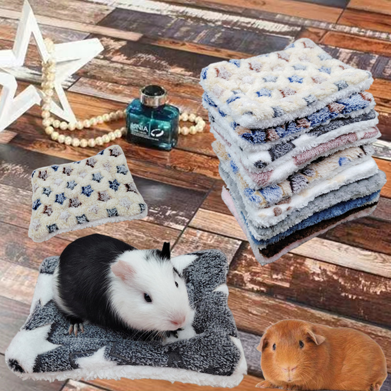 Small Pet Winter Warm Solid Pattern Cotton Mat for Hamster Nest Guinea Pig Chinchilla Rabbit Pet Blanket &amp; Throw