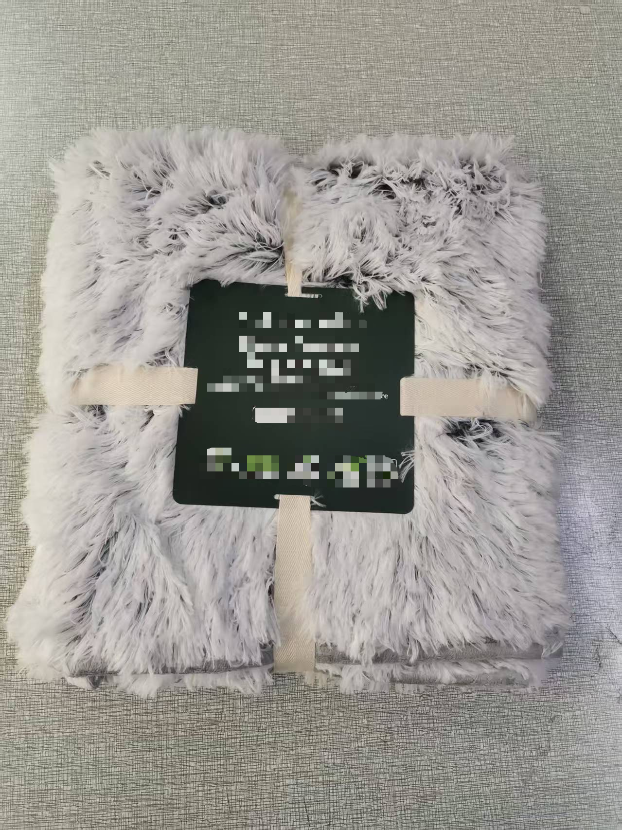 Ultra-Soft Plush Cuddler Dog Blanket - Versatile Use for Pets
