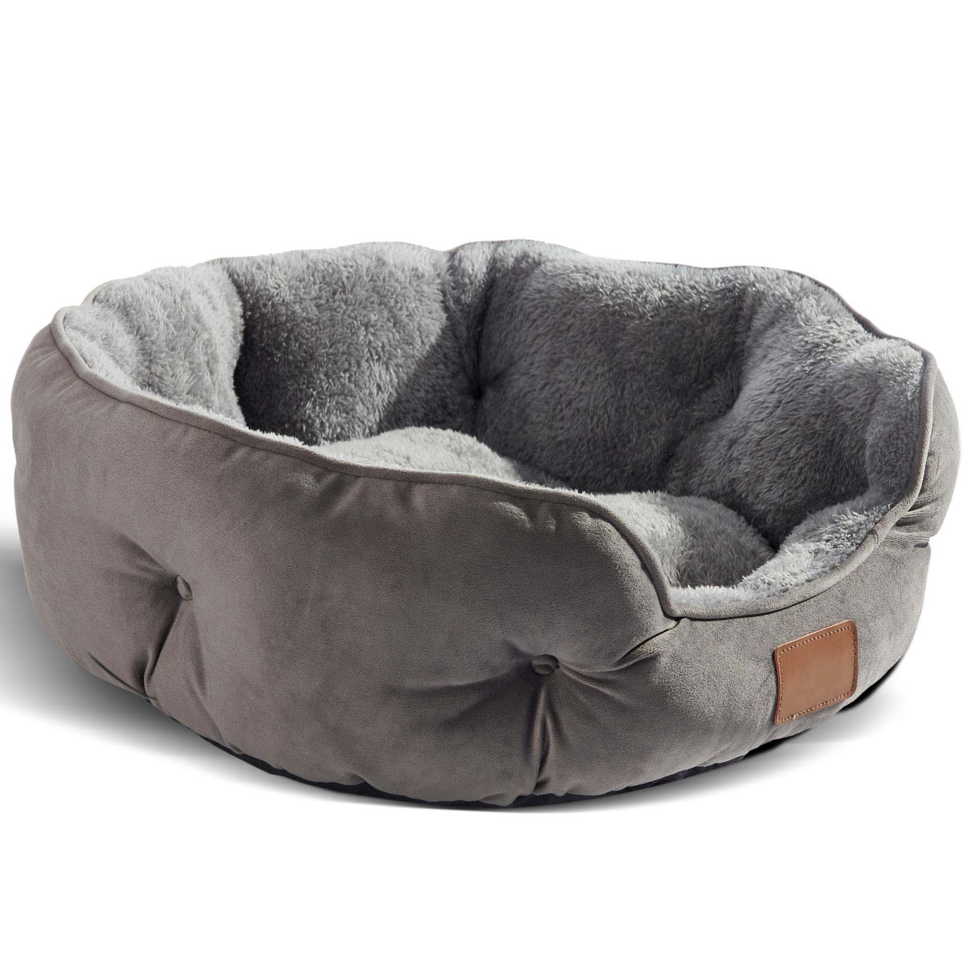 Hot Sale Eco-Friendly Solid Pattern Sofa Bed Nest Durable Pet Bed for Dogs All Sizes Breathable Removable Washable Winter Four