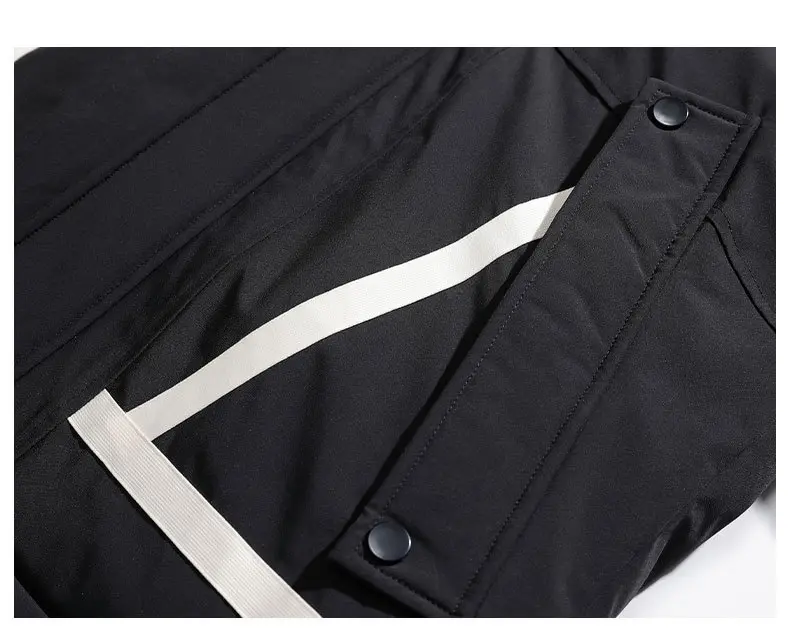 Men's down jacket detail