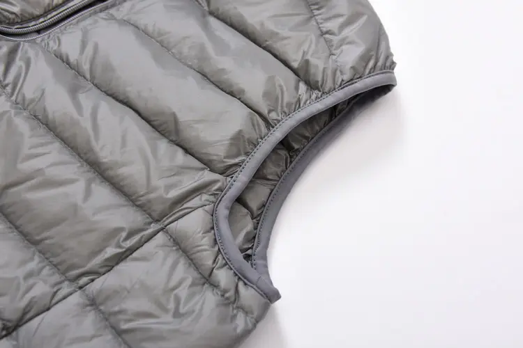 Men's Down Vest Jacket Detail 2