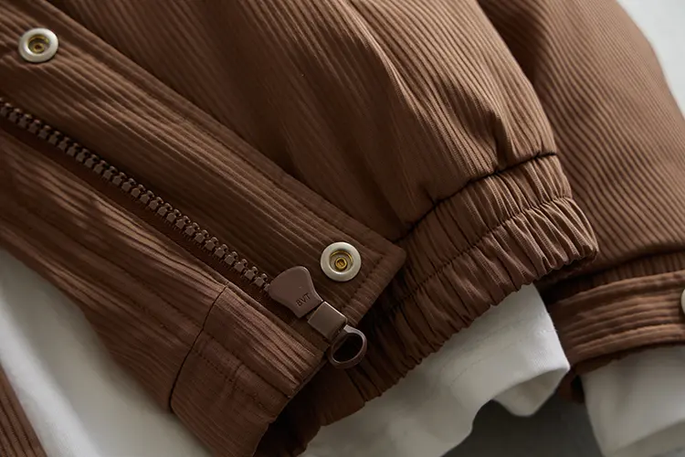 Men's Stand Collar Down Jacket Feature