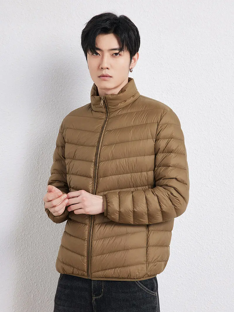 Men's lightweight down jacket detail 1