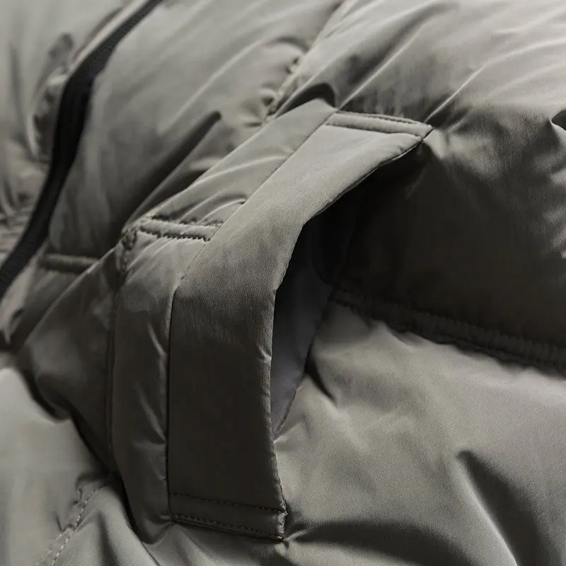 Men's down jacket feature