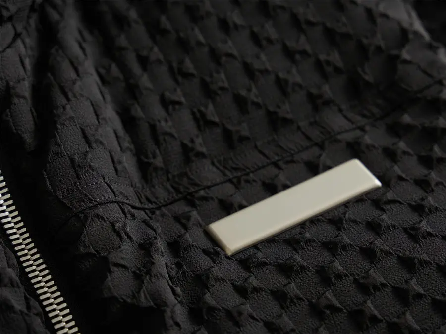 Men's stand collar jacket detail 3