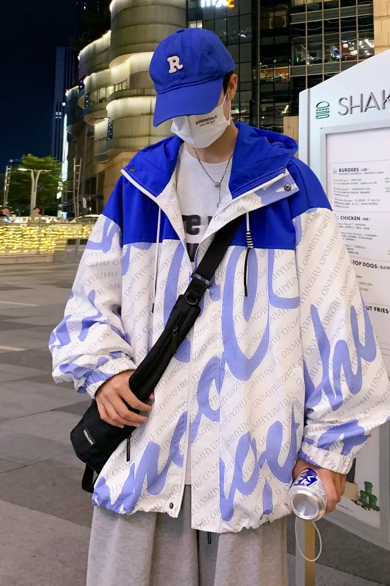 Men's Windbreaker Detail 1
