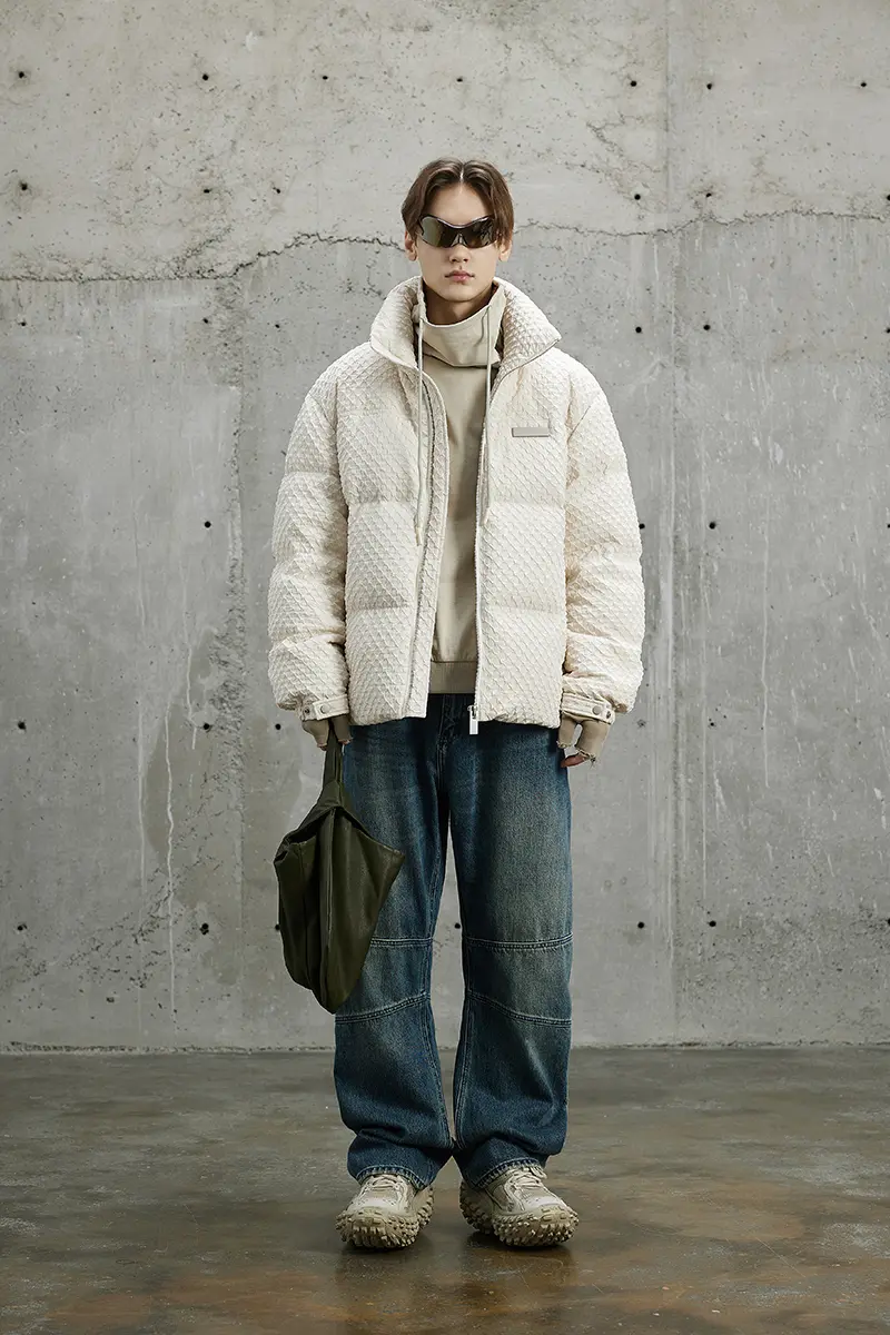 Men's stand collar down jacket detail 1