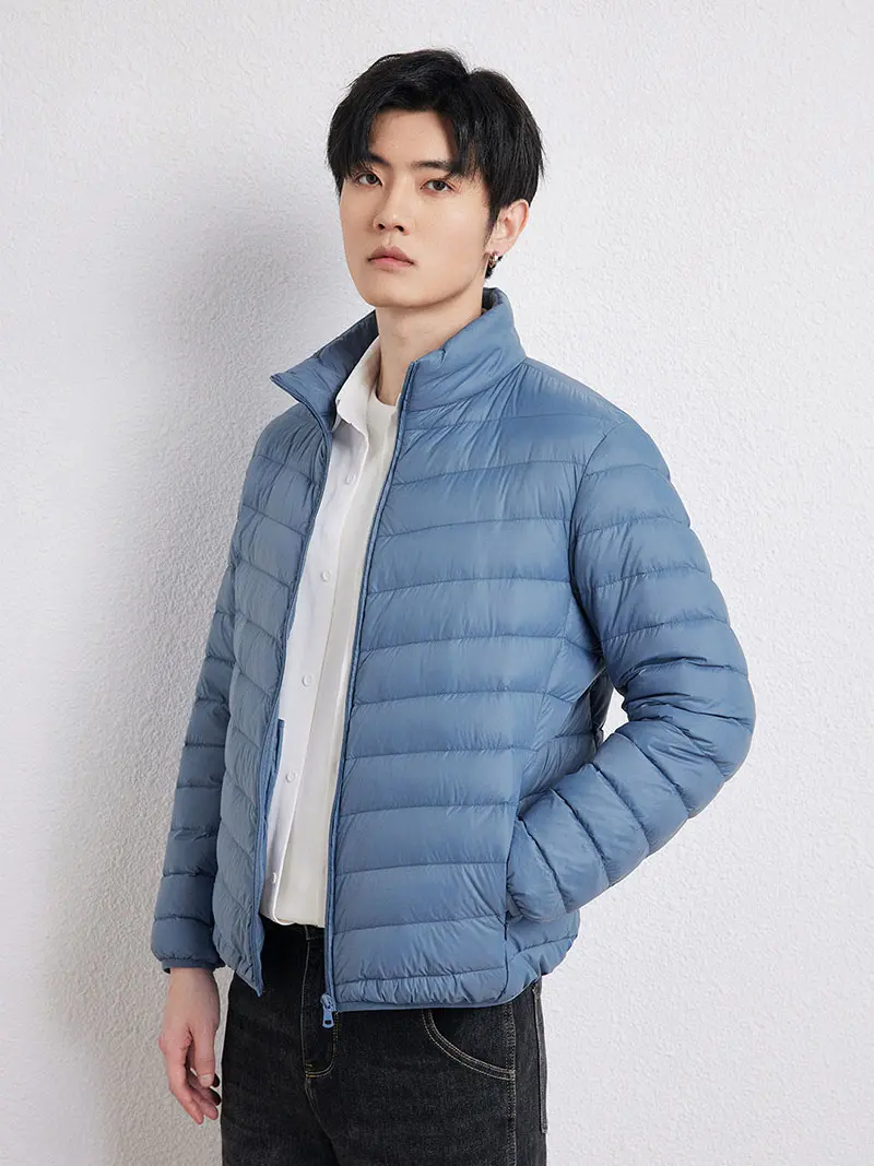 Men's lightweight down jacket detail 3