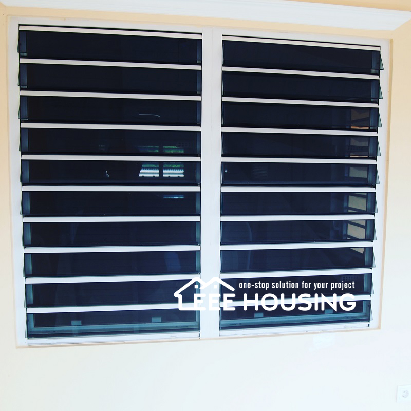 China Factory Supply Inbuilt Security Jalousie Louvre Windows with Aluminum Adjustable Glass Louver Shutter for Residential Project