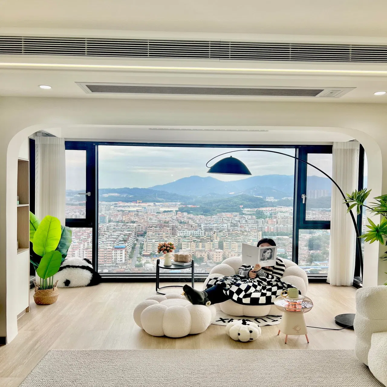 1. Wholesale Slim Frame Horizontal Open Aluminum Aluminium Casement Double Glass Window for Modern Apartment Balcony