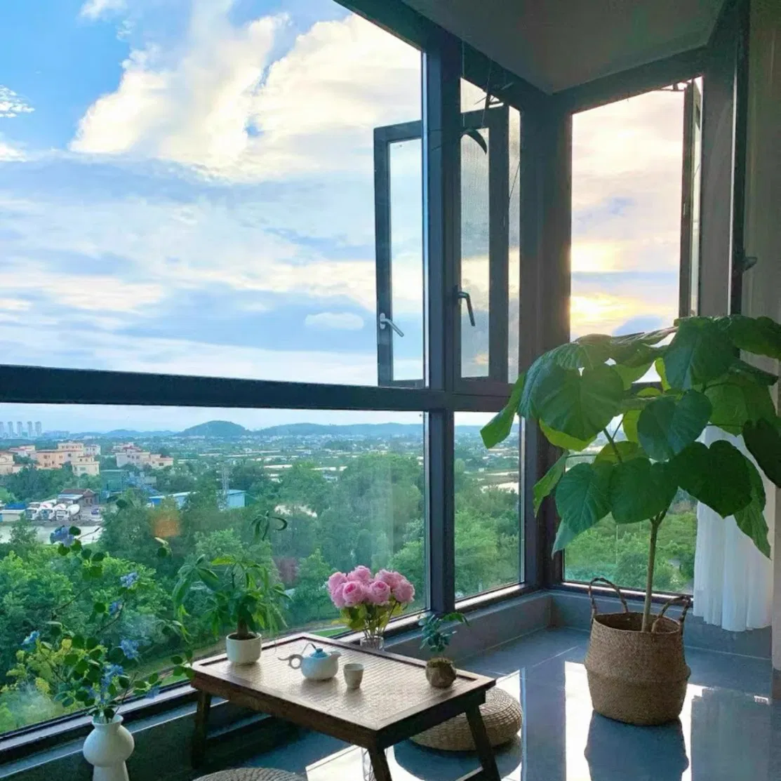 Aluminum Awning Profile Horizontal Sliding Jalousie Louvre Used Aluminum and Glass Windows Profile Casement Door