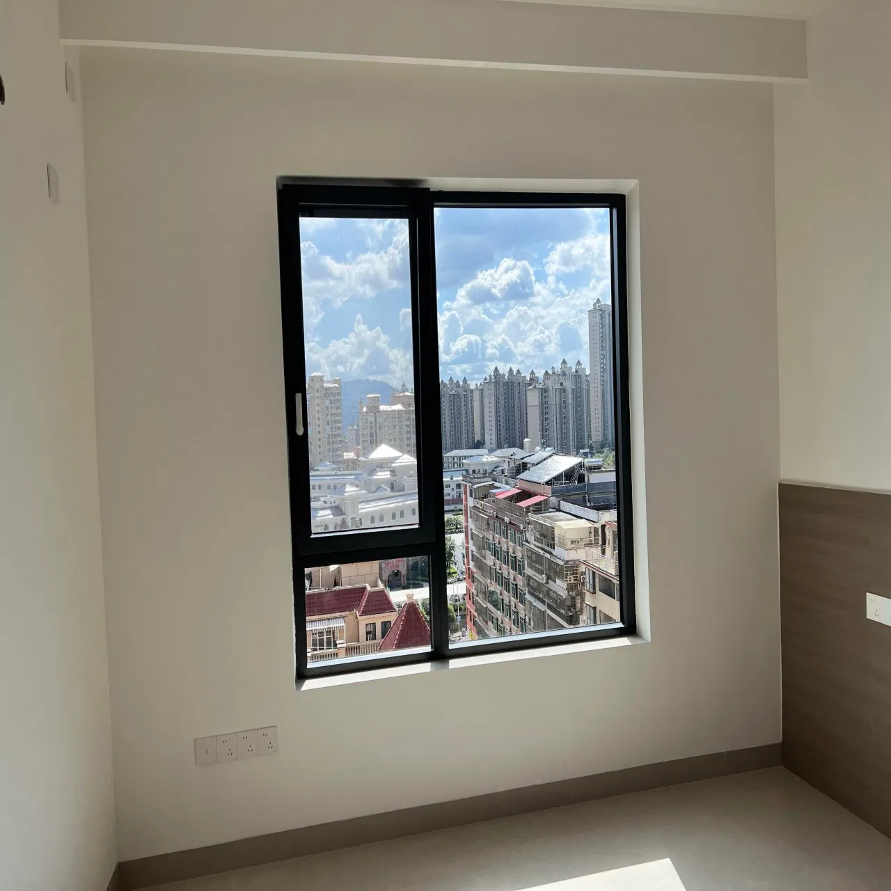 1. Wholesale Slim Frame Horizontal Open Aluminum Aluminium Casement Double Glass Window for Modern Apartment Balcony