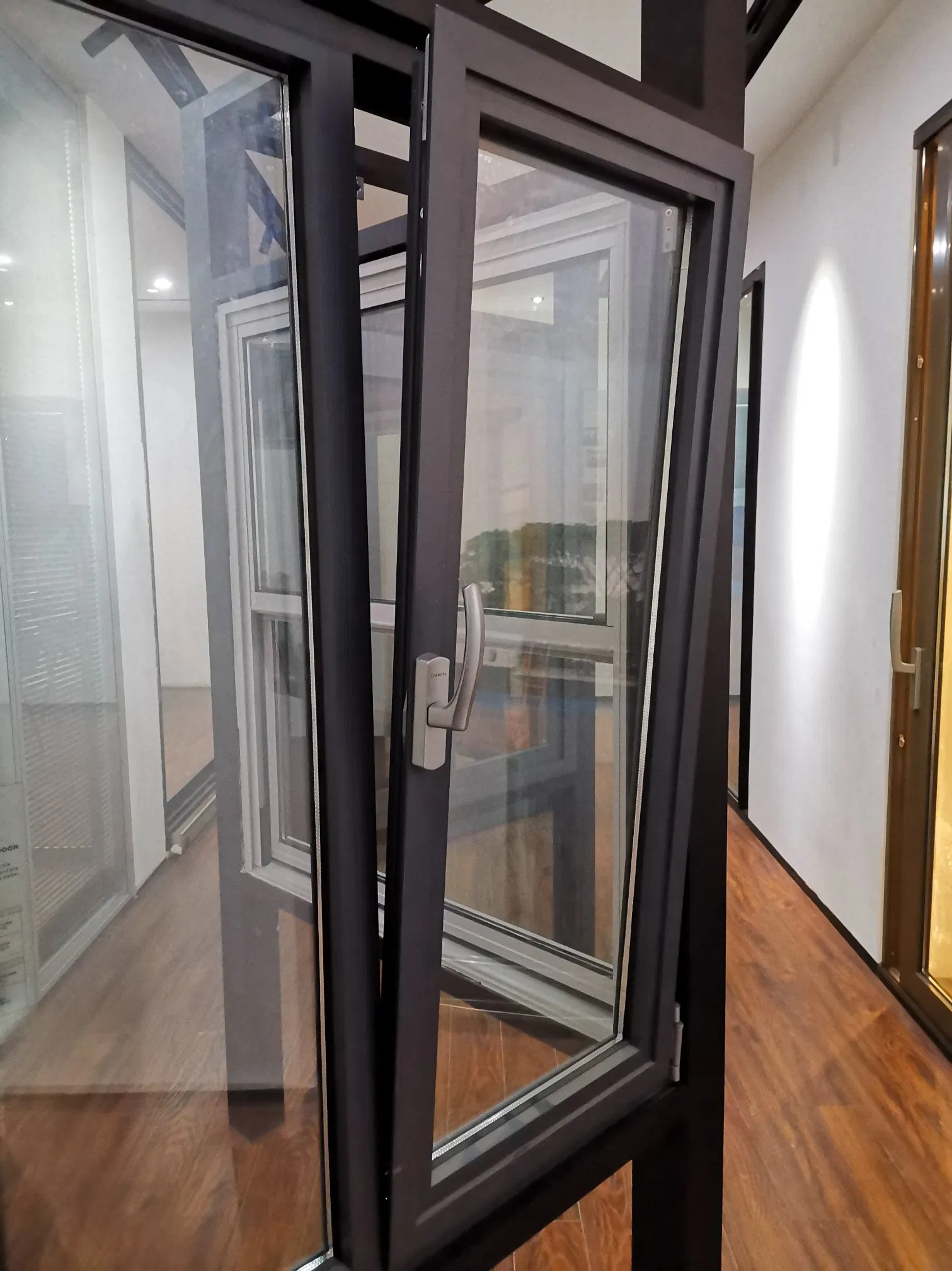 Design PRO Aluminium Casement/Swing Window with Steel Fly Screen