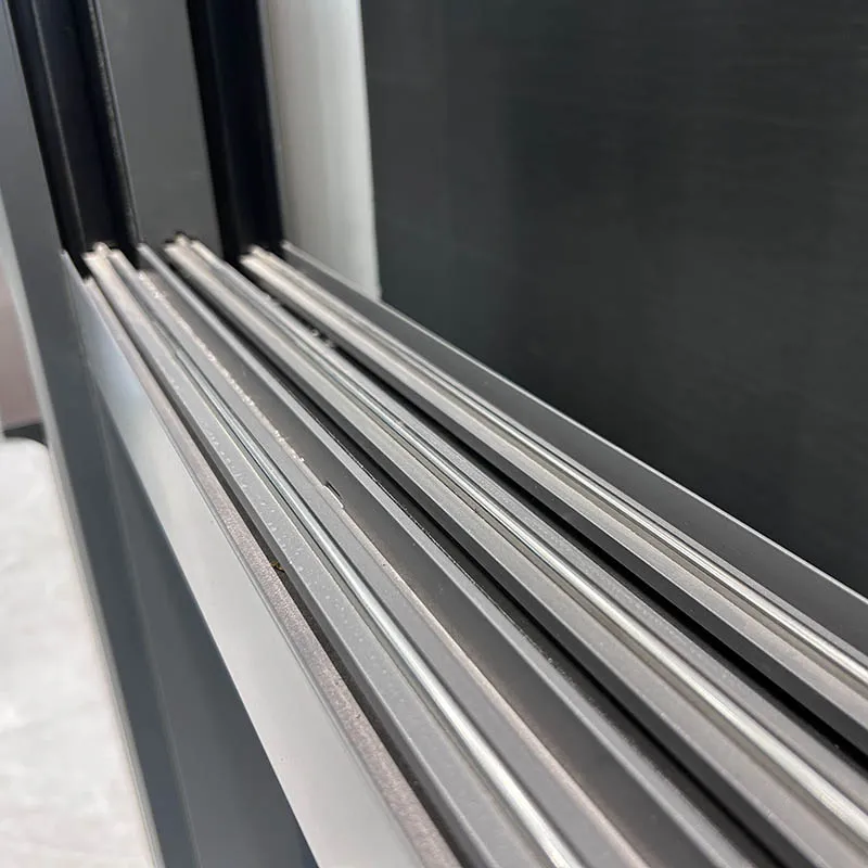 Aluminium window rail