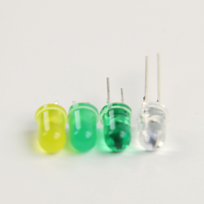 High-Brightness 5mm Round LED Diode with RoHS