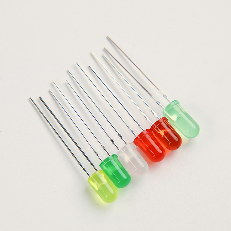 High-Brightness 5mm Round LED Diode with RoHS