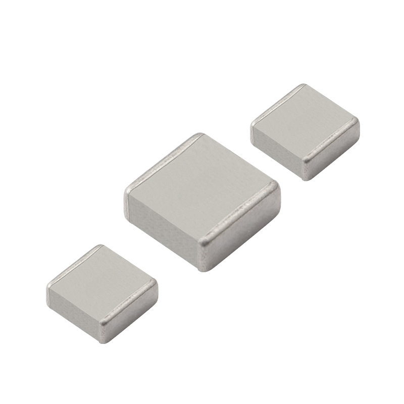 RF High Q Chip Ceramic Capacitor Applied in Low-Noise Amplifier Circuits
