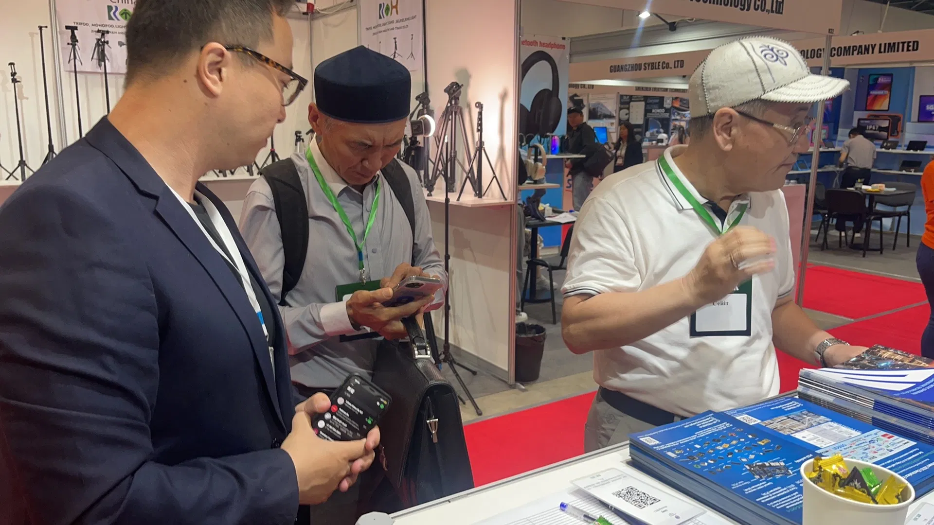 Mg51fb9ae Mg51fb9ae-Tr 8-Bit Microcontroller MCU 16kb Flash IC Mg51 Electronic Components