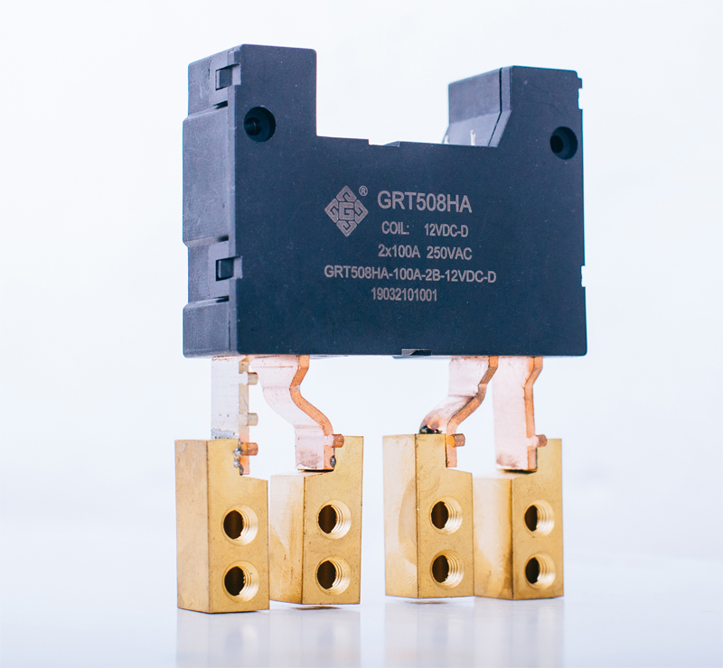 2-Pole 100A Bistable Relays for Energy Management.