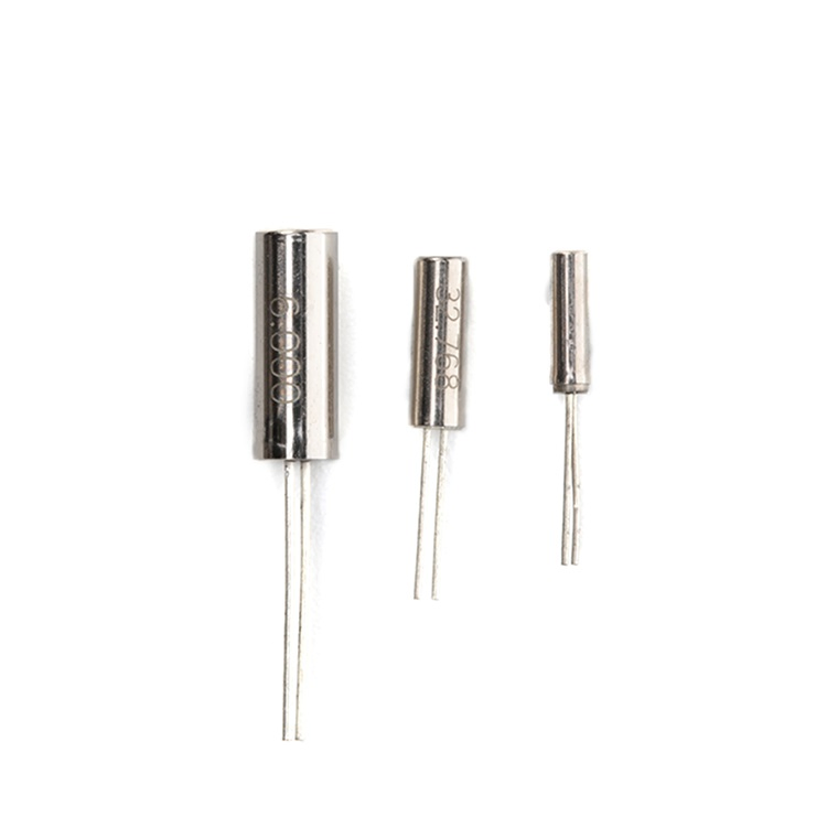 Chip Sun DIP Dt26 32.768kHz 12.5PF 20ppm Turning Fork Crystal Passive Electronic Component