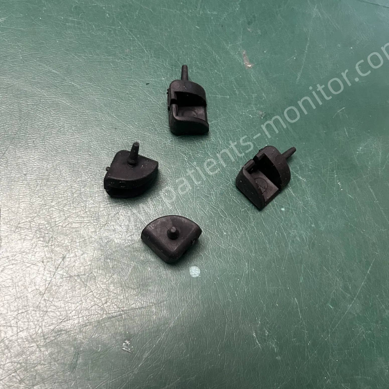 Silicone Corner Fixing Components for Spot Lxi Vital Signs Monitor Display Screen