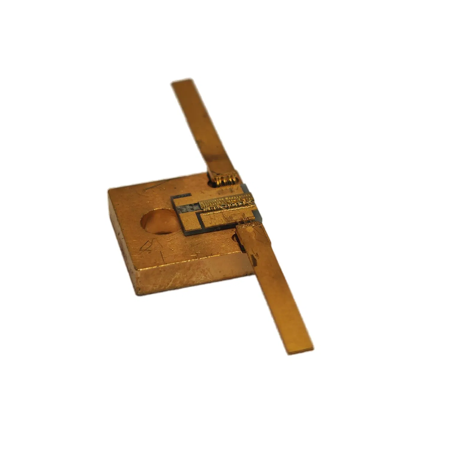 High Power 808nm 10W CT-Mount Cw Ld Laser Diode for Industrial, Laser Engraving, Pumping &amp; Medical Aesthetic Applications