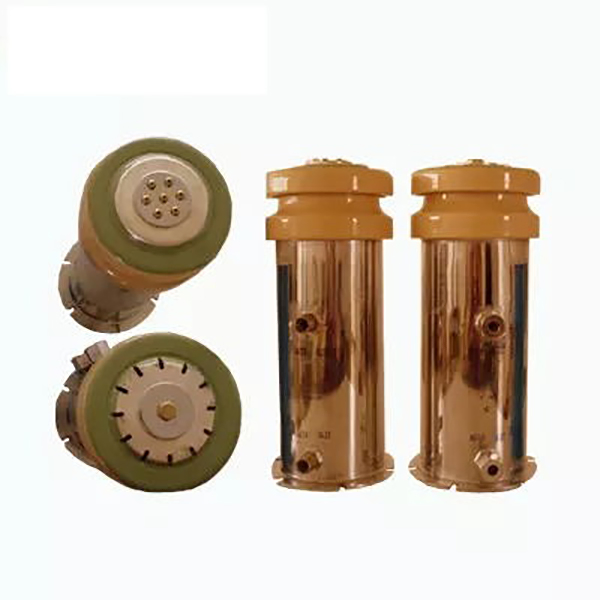 Twxf125300 14kv 7600PF 2500kVA RF Heating High Power Ceramic Water Cooled Capacitor